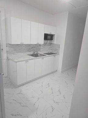 19520 SW 97th Pl, Cutler Bay FL 33157