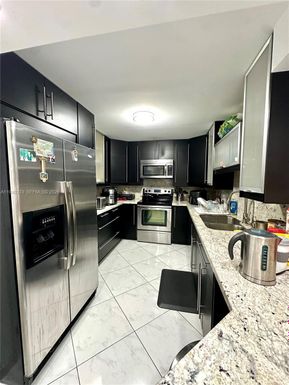 1904 S Ocean Dr # 701, Hallandale Beach FL 33009