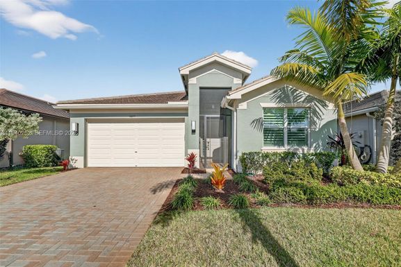 16699 SW Osprey Falls Way, Port St. Lucie FL 34987