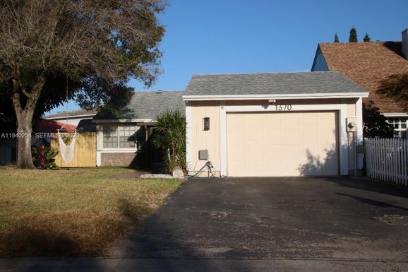 1370 Osprey Ct, Homestead FL 33035