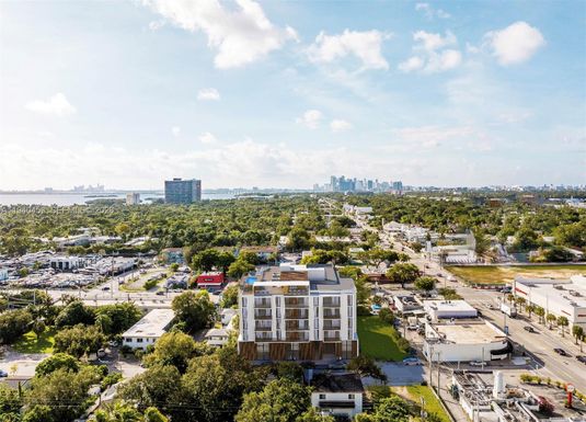 630 NE 80th St, Miami FL 33138