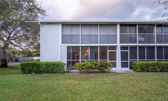 3 Westwood Ave # 101E, Tequesta FL 33469