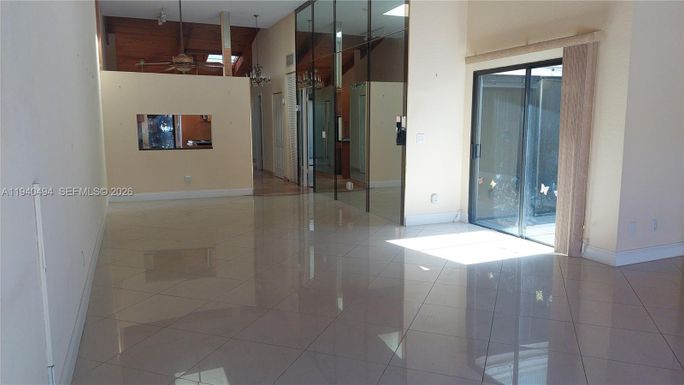 2675 S Parkview Dr # 2675, Hallandale Beach FL 33009