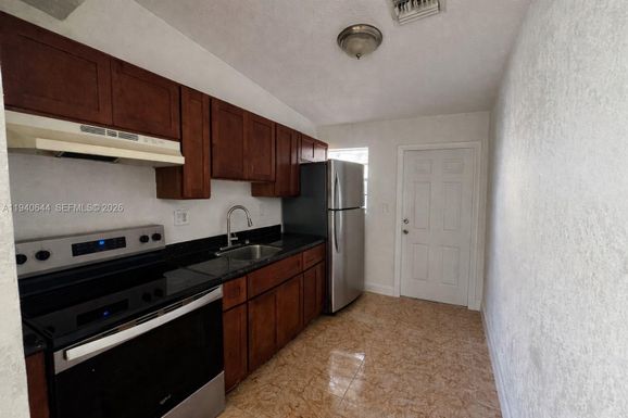 1950 Washington Ave # 2, Opa-Locka FL 33054