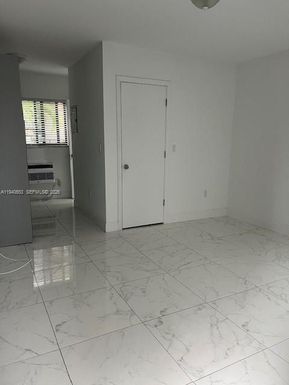 625 SW 5th Ave # 8, Miami FL 33130
