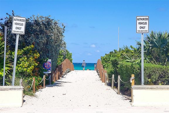 8430 Harding Ave # 8, Miami Beach FL 33141