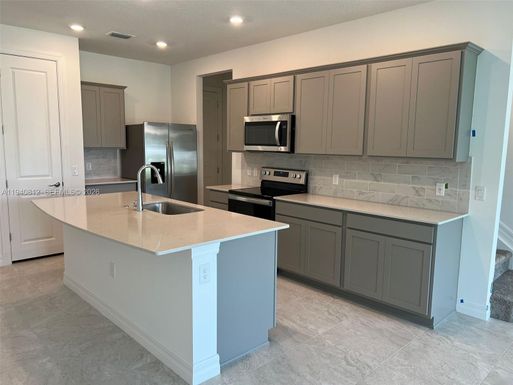 6121 Rancho Ln, Green Acres FL 33415