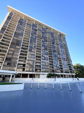 1901 Brickell Ave # B1907, Miami FL 33129