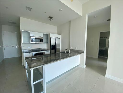 185 SW 7 ST # 2404, Miami FL 33130