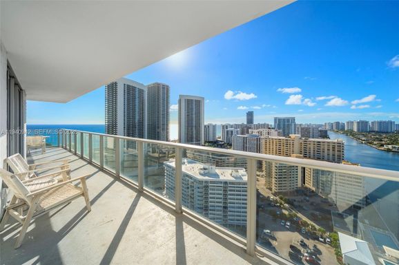 4010 S Ocean Dr # R2009, Hollywood FL 33019