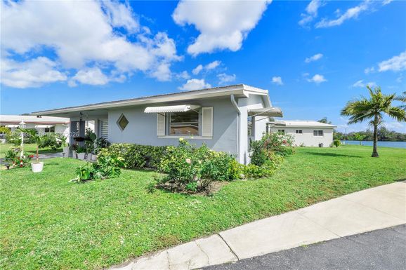 3114 NE Byron Cir # 128, Hollywood FL 33021