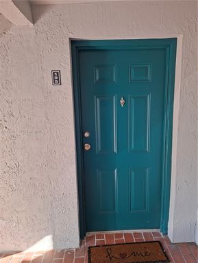 7160 NW 179th St # 105, Hialeah FL 33015