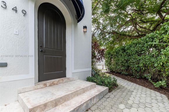 349 Madeira Ave # 349, Coral Gables FL 33134