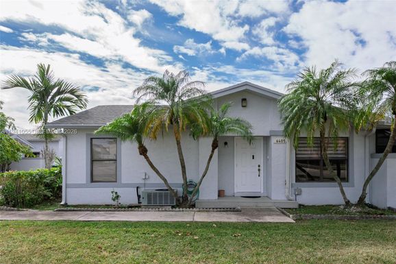 6405 SW 152nd Cir Pl # 05, Miami FL 33193