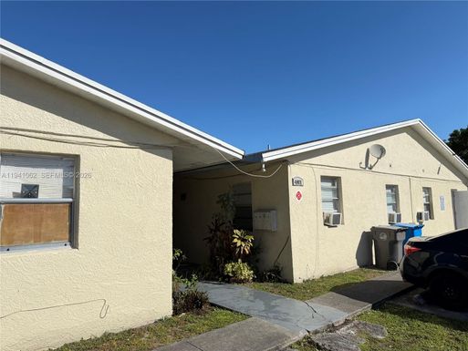 4801 SW 18th St # 5, West Park FL 33023