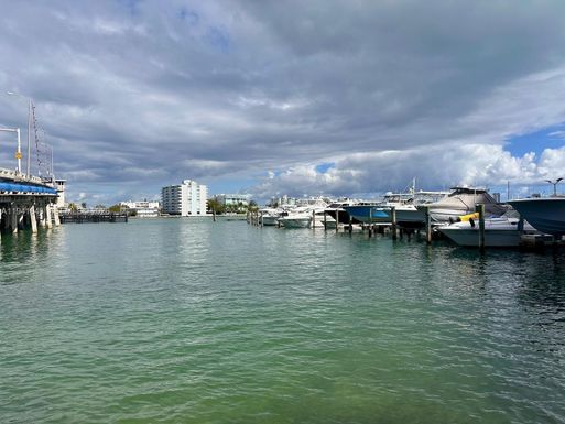 7601 E Treasure Dr, North Bay Village FL 33141