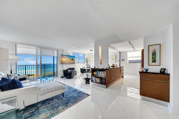 9273 Collins Ave # 404, Surfside FL 33154