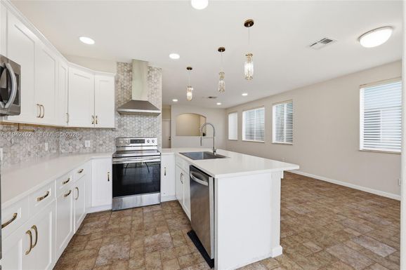 3059 Laurel Ridge Cir, Riviera Beach FL 33404