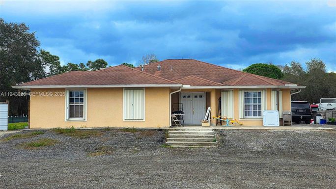 355 N Lindero ST, Clewiston FL 33440