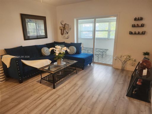 1115 LAKE TER # 206, Boynton Beach FL 33426