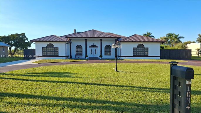 1034 Bayberry Loop, Clewiston FL 33440