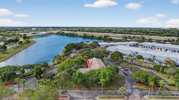 1007 Shotgun Rd, Sunrise FL 33326