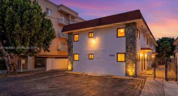 1345 SW 3rd St, Miami FL 33135