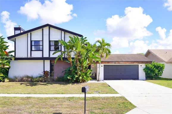 760 Windtree Way, Wellington FL 33414