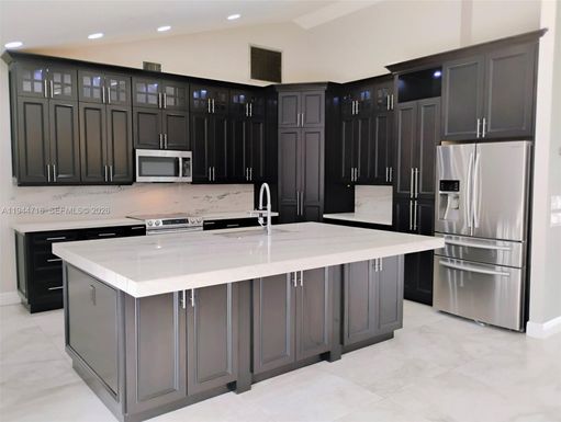 9654 Sun Pointe Drive, Boynton Beach FL 33437