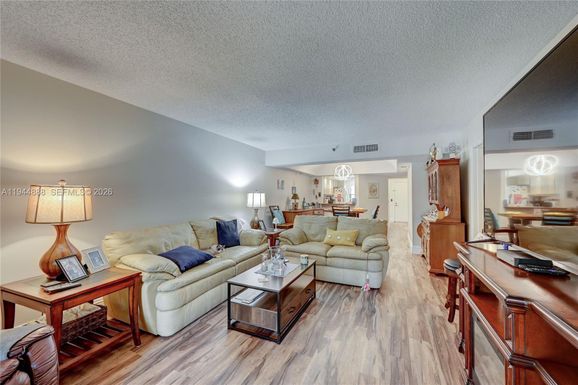 23344 Carolwood Ln # 303, Boca Raton FL 33428