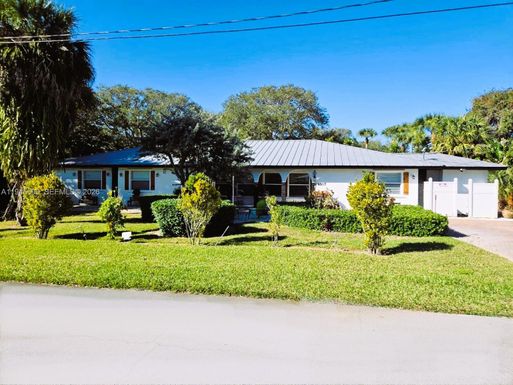 1505 Coral Ave, Vero Beach FL 32963
