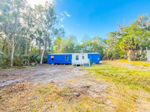 309 Holly Ave, Other City - In The State Of Florida FL 32181