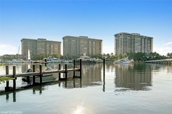 3 Grove Isle Dr # C1807, Miami FL 33133