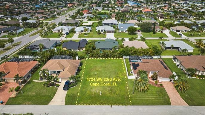 4724 SW 23RD AVE, Cape Coral FL 33914