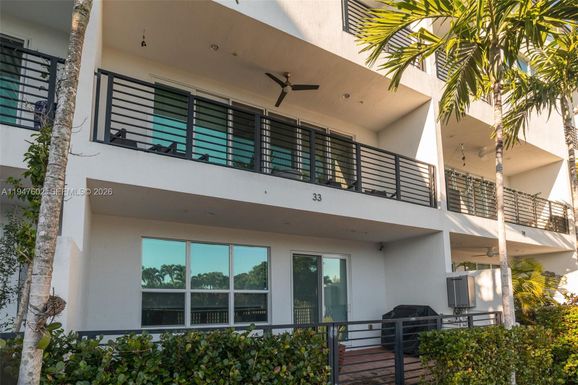2900 NE 12th Ter # 33, Oakland Park FL 33334