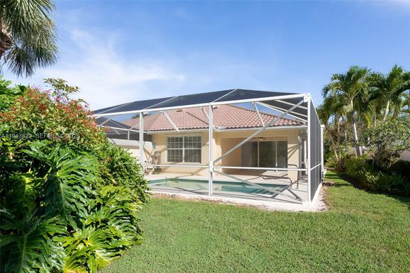 8528 SE Retreat Drive, Hobe Sound FL 33455
