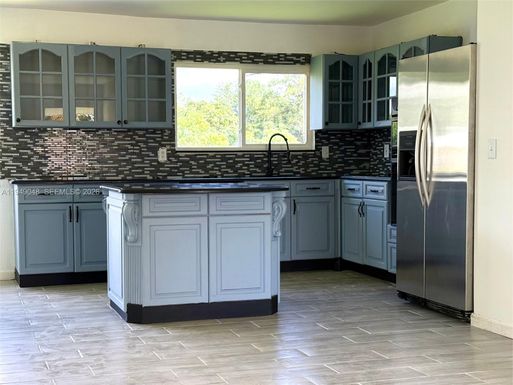 3311 SW Ensley Ct, Port St. Lucie FL 34953