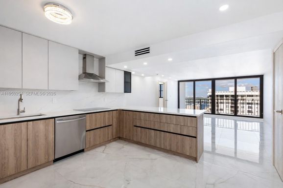 2401 S Ocean Dr # A4, Hollywood FL 33019