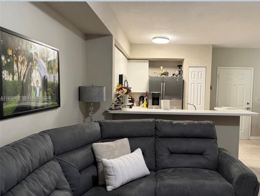 11060 SW 196th St # 607, Cutler Bay FL 33157