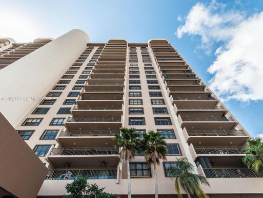 1800 NE 114th St # 1511, Miami FL 33181