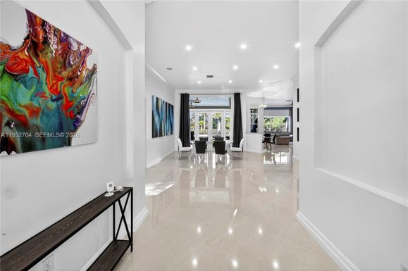 13003 SW 41st St, Davie FL 33330