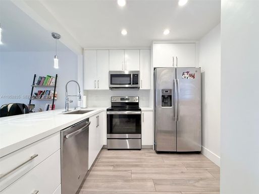 7722 Camino Real # 317, Miami FL 33143