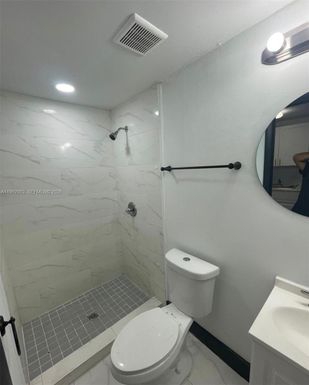 2974 NW 97th St, Miami FL 33147