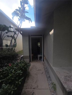 244 Trails End, Green Acres FL 33413