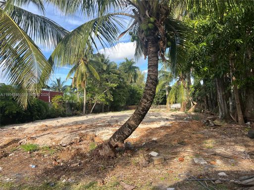 11805 NW 22nd Ct, Miami FL 33167