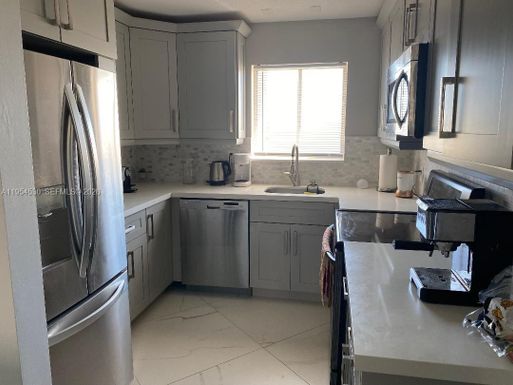 100 S Waterway Dr # 401, Lake Worth FL 33462