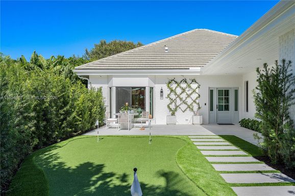 12091 SE Prestwick Ter, Tequesta FL 33469