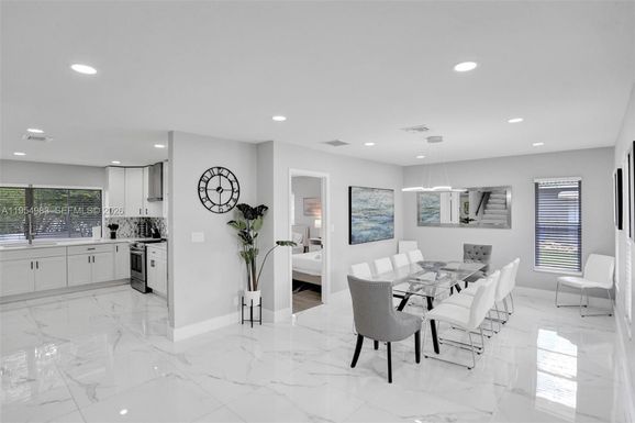 6 Little Harbor Way, Deerfield Beach FL 33441