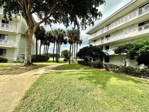 2621 Village Blvd # 102, West Palm Beach FL 33409
