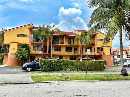 2582 W 56th St # 201, Hialeah FL 33016